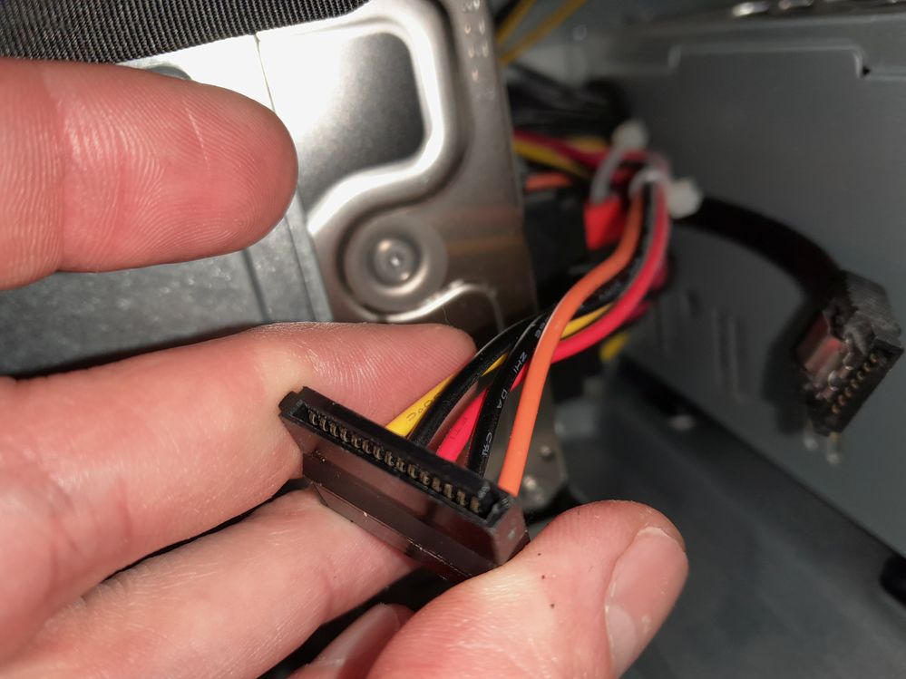 Eine zweite HDD Festplatte einbauen Medion Eraze... MEDION Community