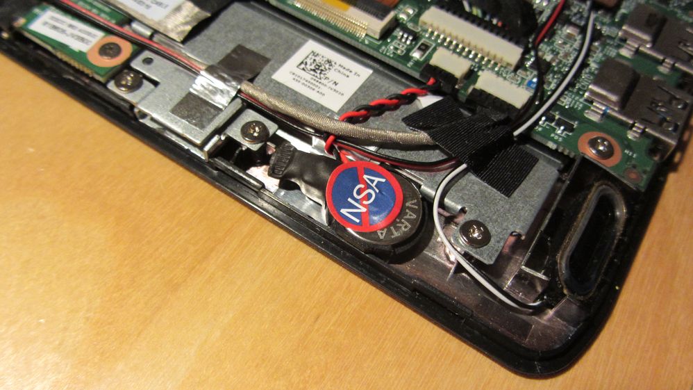 Aufkleber um Kontakte zu schützen