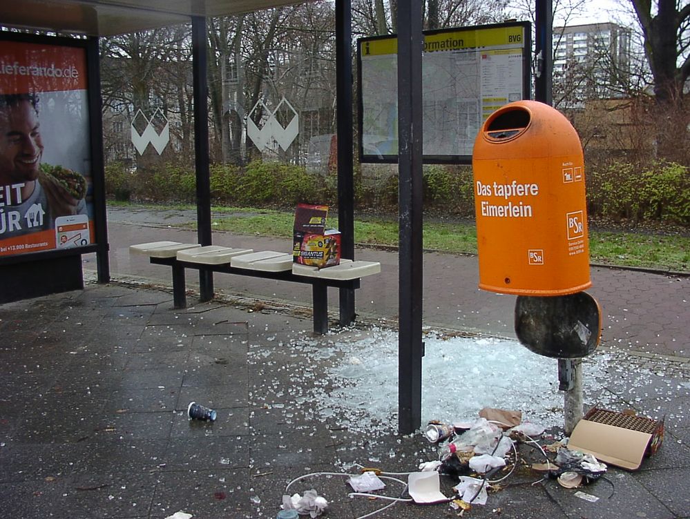 die zweite BVG Haltestelle