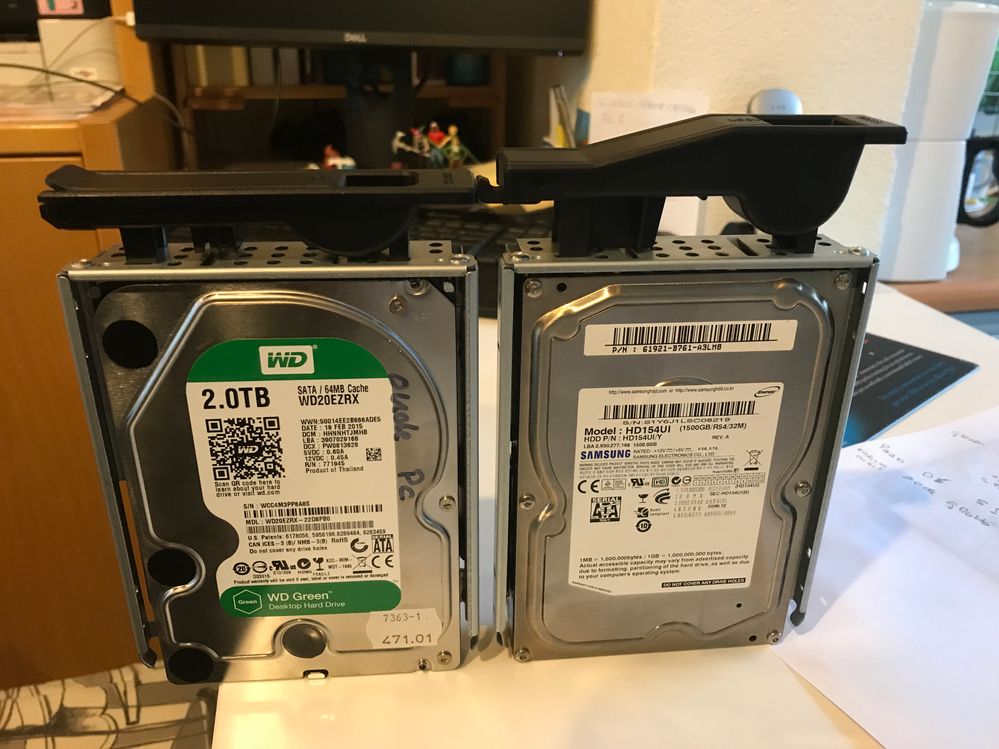 gehauseteile medion.JPG